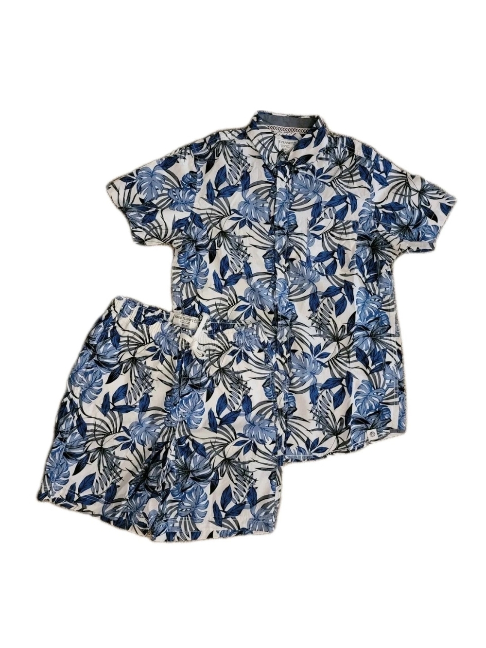 Free Planet Men's  Blue & White Tropical Button-Down Shirt & Short Set Size XS/S
